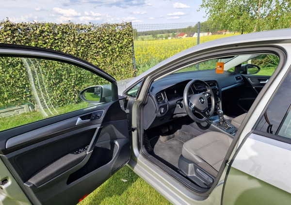 Volkswagen Golf cena 72000 przebieg: 32000, rok produkcji 2017 z Ciechanowiec małe 742
